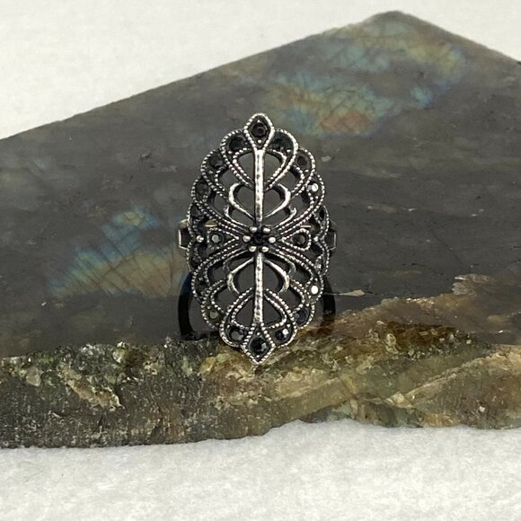 Sterling Silver 925 Openwork Scrollwork Wide Black Black Rhinestone Ring Sz 8 - Picture 2 of 16